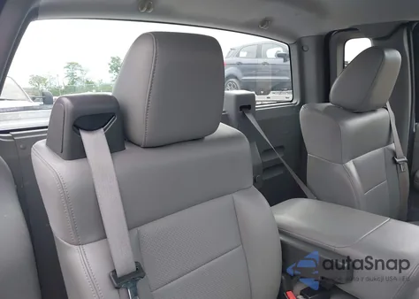 2006 Ford F-150 Stx/Xl/Xlt z USA, uszkodzony, nr VIN 1FTRF12286NB58477